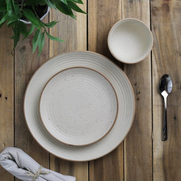 Ribbed white cream luxury dining set - stoneware dinner plates 12 piece set premium dining experience