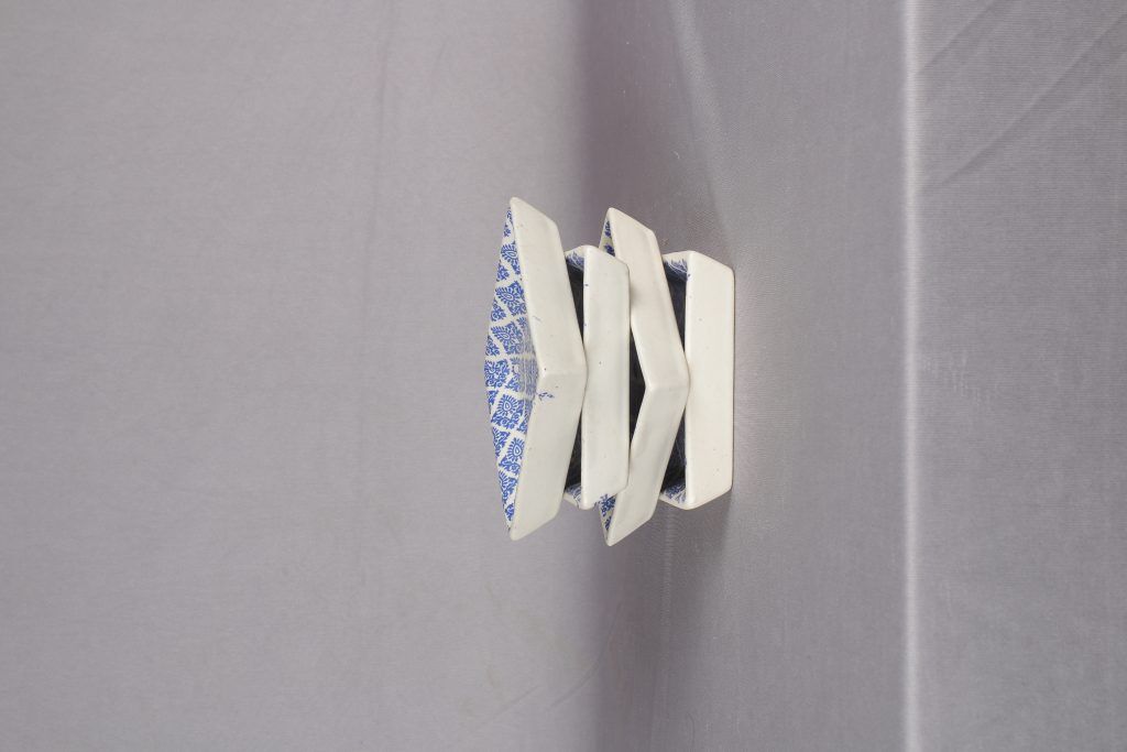 Contemporary white-blue modern patterned premium decal platter 4