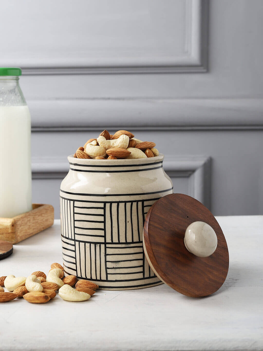 Hand Painted Ceramic Jar – 460ml – Airtight Lid